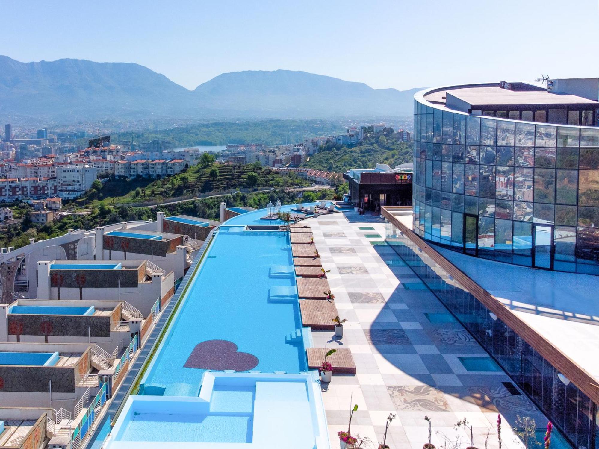 Arka Art Hotel Tirana Exterior photo